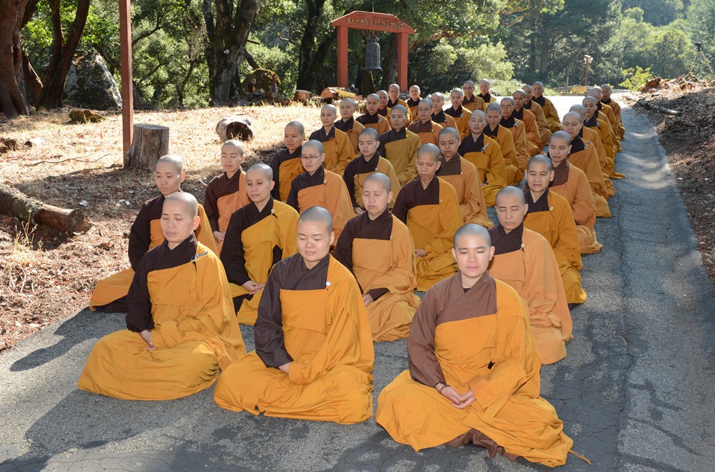 Đức Viên Tịnh Uyển, California (Hoa Kỳ) Tổ Chức Khóa Tịnh Tu Năm 2017 .