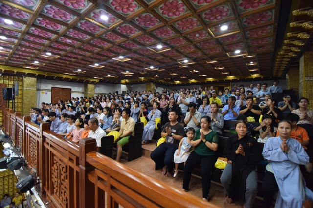 Chùa Giác Ngộ: Trên 600 người dự lễ Quy Y Tam Bảo rằm tháng 7 - 2017