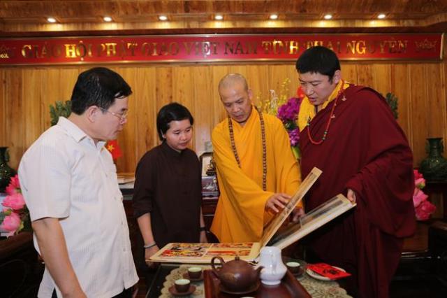 Giao lưu văn hóa Phật giáo Việt Nam- Nepal với phái đoàn Đức Phachok Rinpoche tại Thái Nguyên