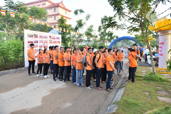 Tổng kết Lễ Tốt Nghiệp Tại HVPGVN CS Lê Minh Xuân và Lễ Húy Kỵ tại chùa Giác Ngộ (C123)