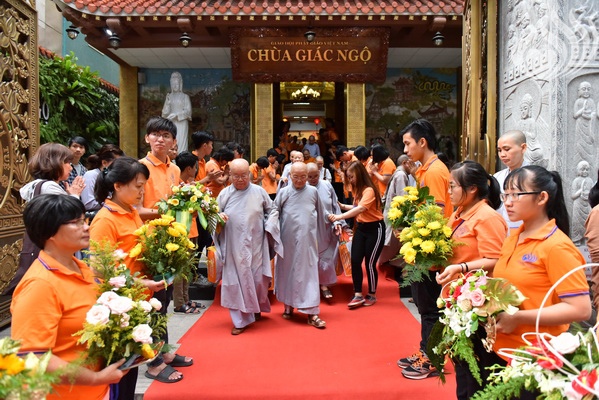 Tổng kết Lễ Tốt Nghiệp Tại HVPGVN CS Lê Minh Xuân và Lễ Húy Kỵ tại chùa Giác Ngộ (C123)