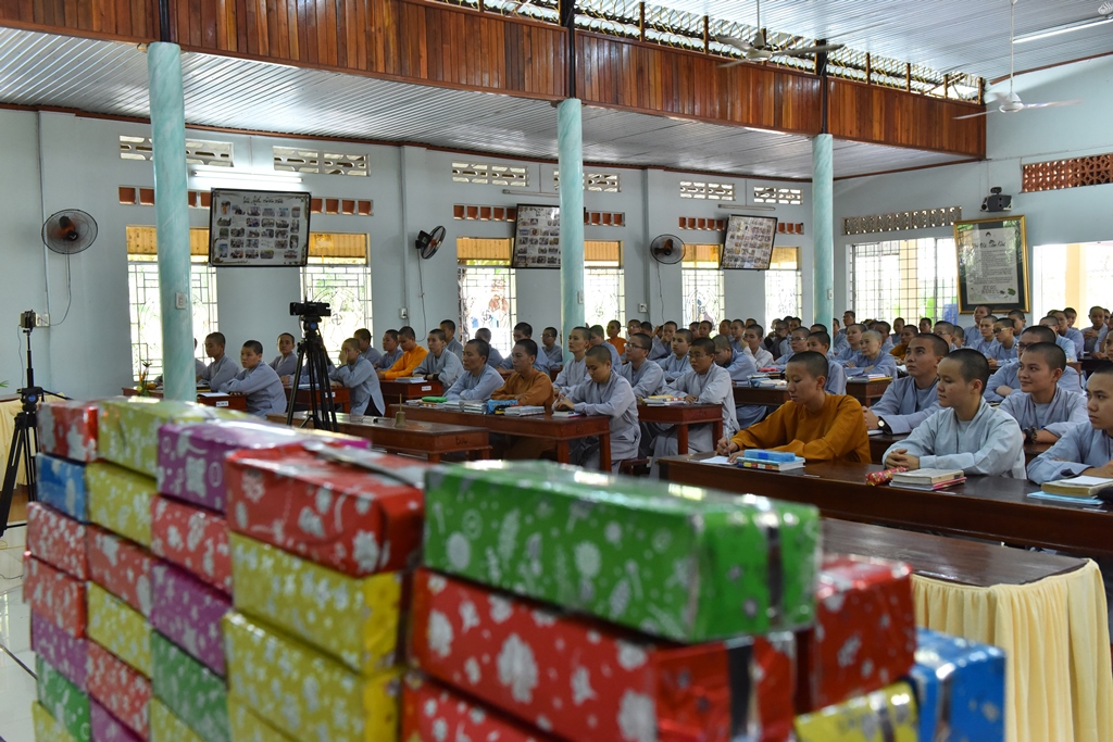 QUỸ ĐẠO PHẬT NGÀY NAY_ TỔNG KẾT CÚNG DƯỜNG TRƯỜNG HẠ TẠI CHÙA ẤN QUANG, ĐỒNG NAI VÀ VŨNG TÀU C108-1