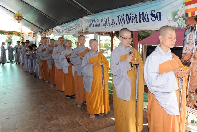 Khóa Tu Phật Pháp Trẻ Em Mùa Hè 2017 tại Tu Viện Huyền Không, San Jose