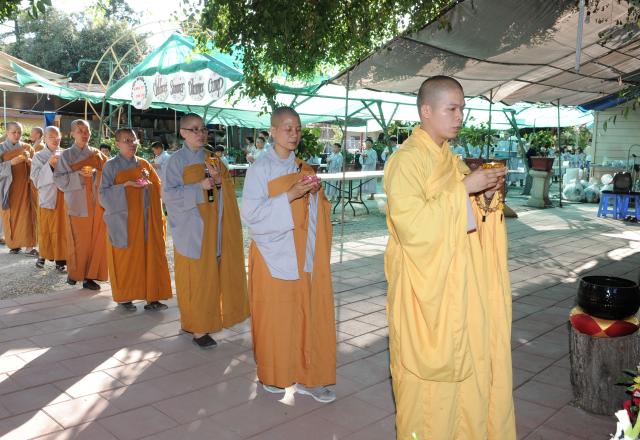 Khóa Tu Phật Pháp Trẻ Em Mùa Hè 2017 tại Tu Viện Huyền Không, San Jose