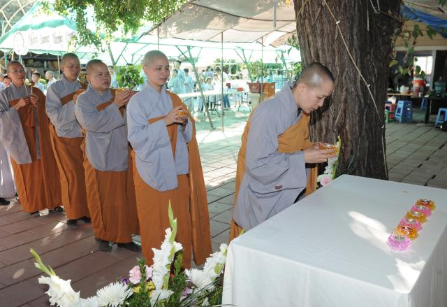 Khóa Tu Phật Pháp Trẻ Em Mùa Hè 2017 tại Tu Viện Huyền Không, San Jose