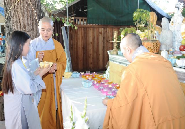 Khóa Tu Phật Pháp Trẻ Em Mùa Hè 2017 tại Tu Viện Huyền Không, San Jose