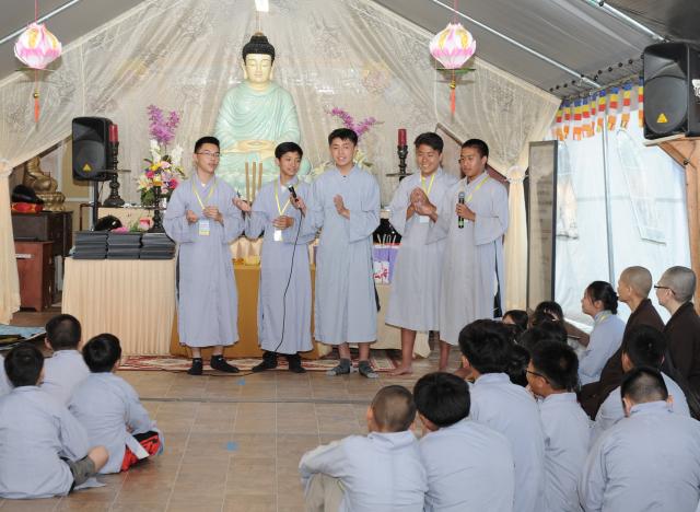 Khóa Tu Phật Pháp Trẻ Em Mùa Hè 2017 tại Tu Viện Huyền Không, San Jose
