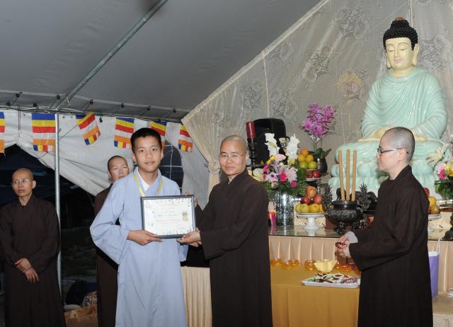 Khóa Tu Phật Pháp Trẻ Em Mùa Hè 2017 tại Tu Viện Huyền Không, San Jose