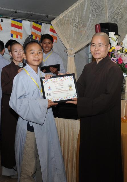 Khóa Tu Phật Pháp Trẻ Em Mùa Hè 2017 tại Tu Viện Huyền Không, San Jose