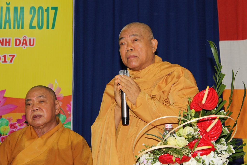 Đồng Tháp: Hòa Thượng Thích Giác Toàn giảng tại khóa bồi dường hành chánh năm 2017