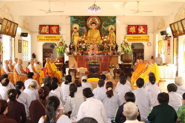 Phật giáo Thành Phố Sa Đéc cúng dường 10 trường hạ