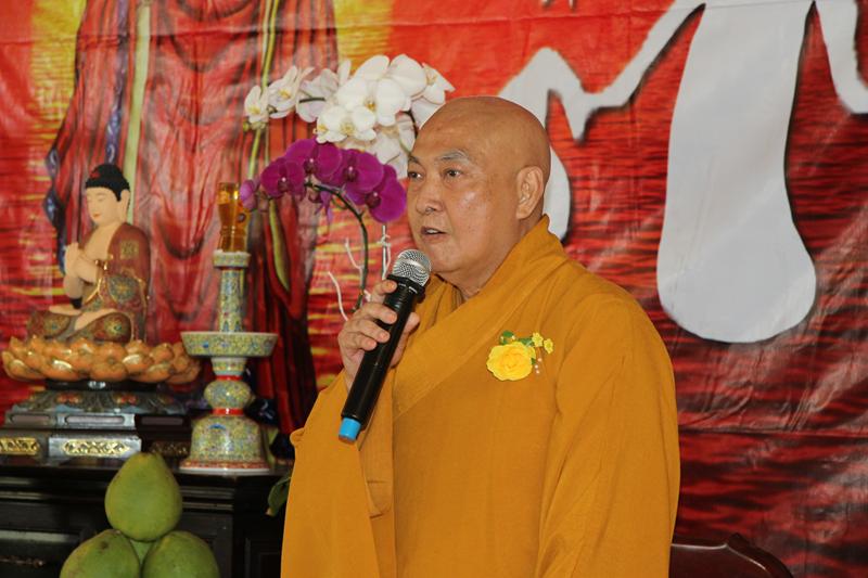 Đồng Tháp: Lễ dâng pháp y tại chùa Linh Sơn (Cao Lãnh)