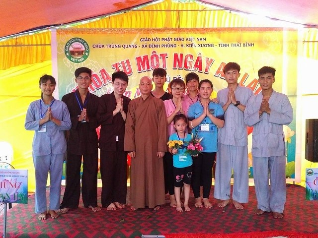 Thái Bình: Gần 300 thiện sinh về chùa tu học