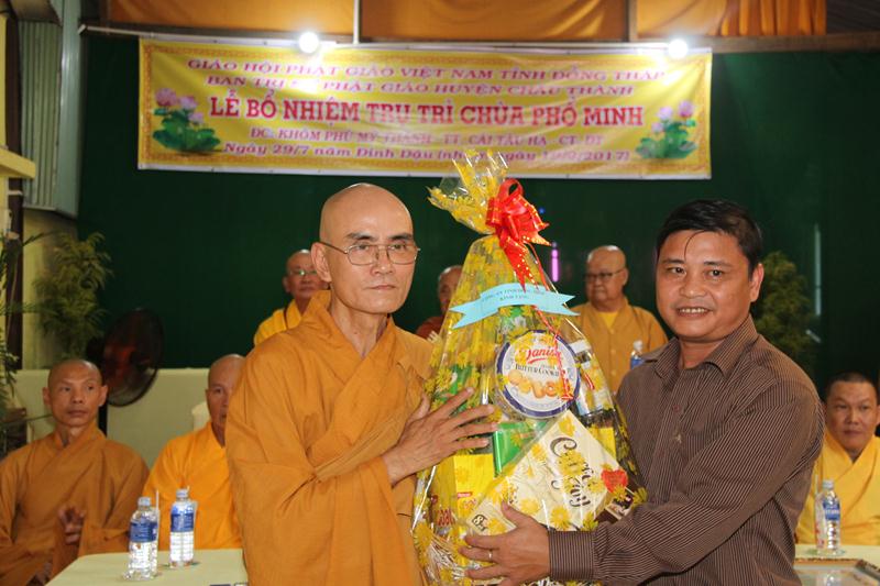 Đồng Tháp: Lễ trao quyết định trụ trì chùa Phổ Minh (huyện Châu Thành)
