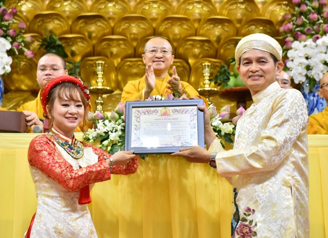 Chùa Giác Ngộ: Trang nghiêm lễ hằng thuận của Công Vạn và Lâm Như