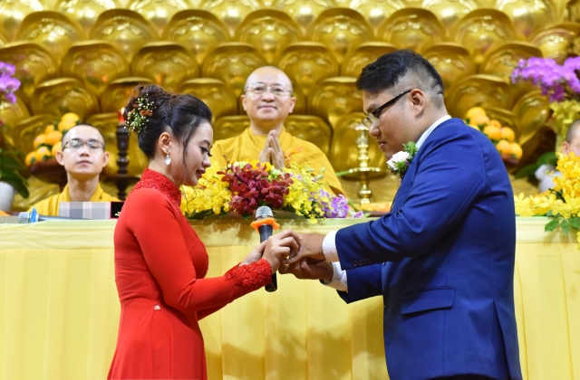 Chùa Giác Ngộ: Ấm áp lễ hằng thuận của Nguyễn Khánh Duy và Vũ Thị Ngọc