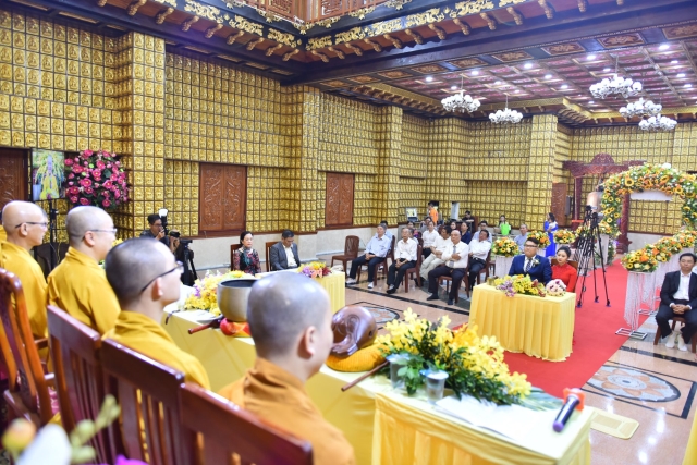 Chùa Giác Ngộ: Ấm áp lễ hằng thuận của Nguyễn Khánh Duy và Vũ Thị Ngọc