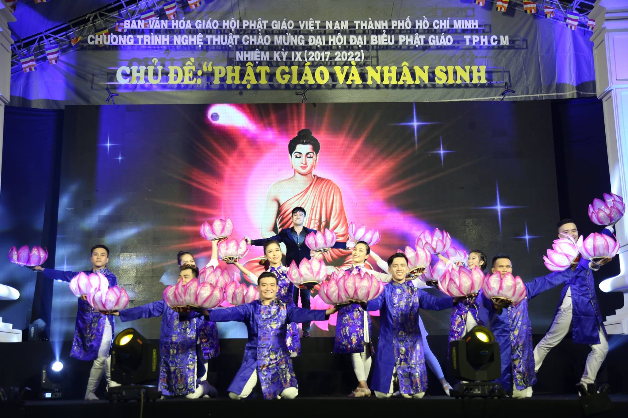 TP. HCM : Tưng bừng đêm nhạc &quot;Phật giáo và nhân sinh &quot;