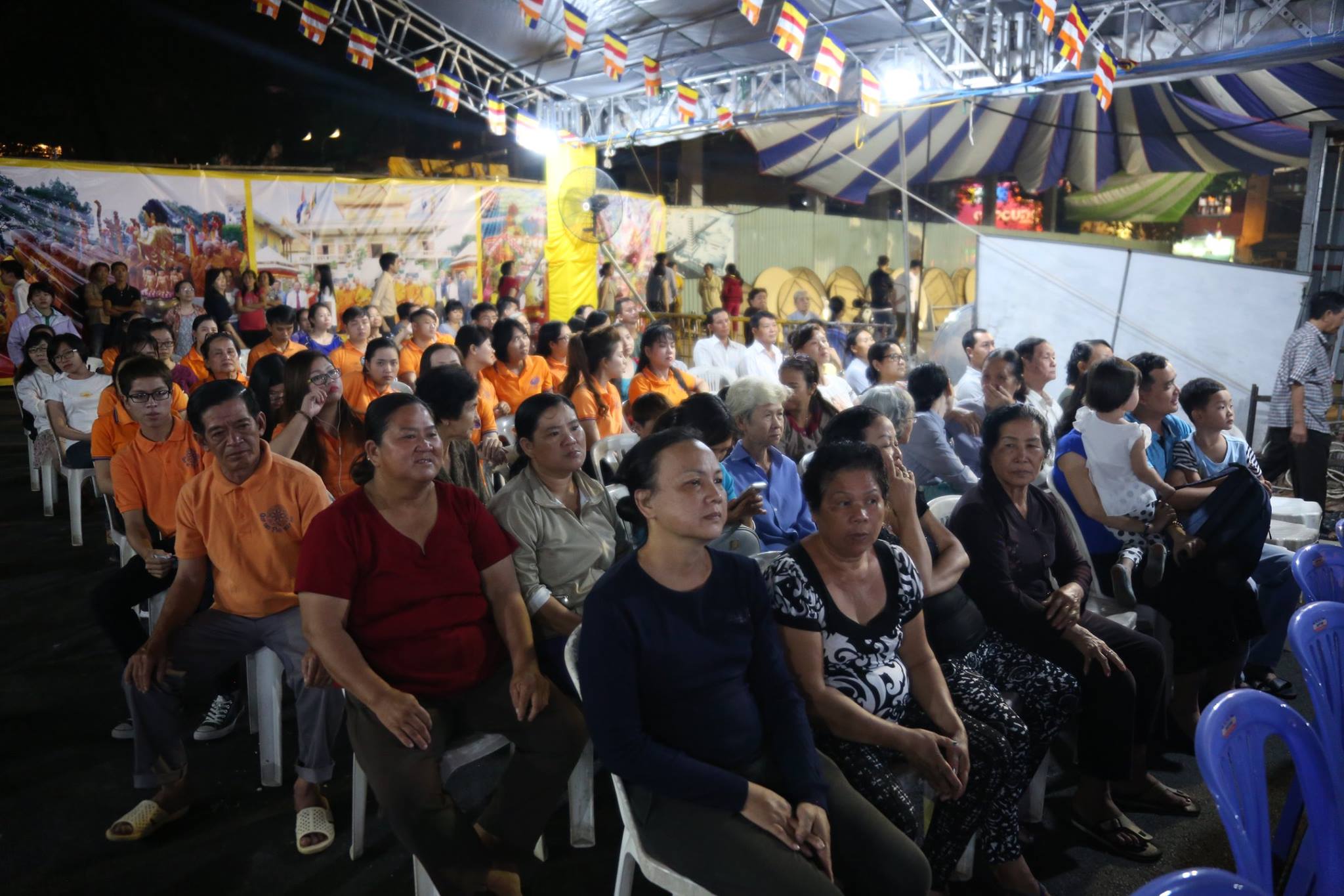 TP. HCM : Tưng bừng đêm nhạc &quot;Phật giáo và nhân sinh &quot;