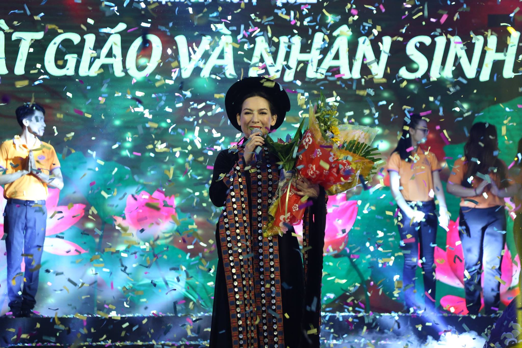 TP. HCM : Tưng bừng đêm nhạc &quot;Phật giáo và nhân sinh &quot;