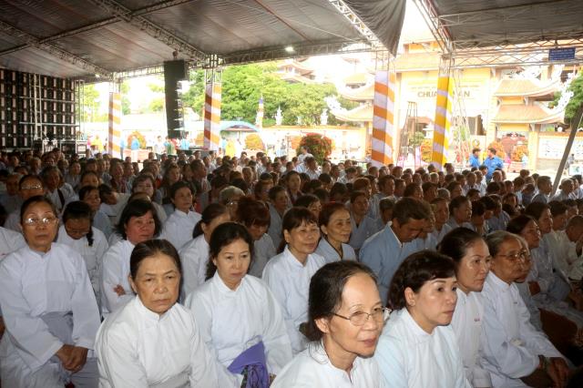 Bình Dương: Đại lễ cầu siêu các nạn nhân tử vong do TNGT
