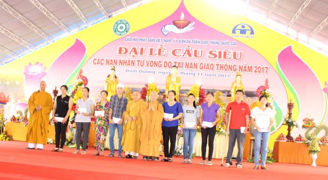 Bình Dương: Đại lễ cầu siêu các nạn nhân tử vong do TNGT