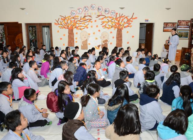 Chùa Đức Viên, San Jose, Hoa Kỳ, Khoá Tu Thiếu  Nhi Mùa Đông Năm 2017