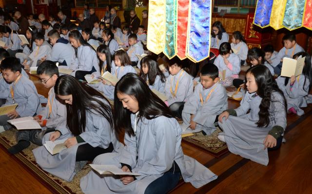 Chùa Đức Viên, San Jose, Hoa Kỳ, Khoá Tu Thiếu  Nhi Mùa Đông Năm 2017