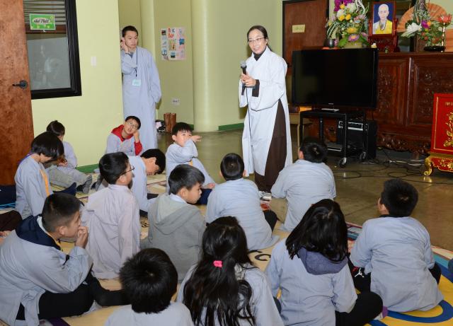 Chùa Đức Viên, San Jose, Hoa Kỳ, Khoá Tu Thiếu  Nhi Mùa Đông Năm 2017