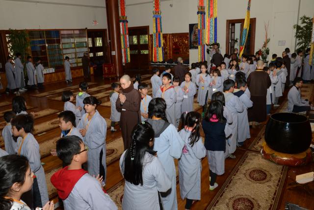 Hoa Kỳ: Khóa tu thiếu nhi mùa đông năm 2017 tại chùa Đức Viên - San Jose - ngày 29/12