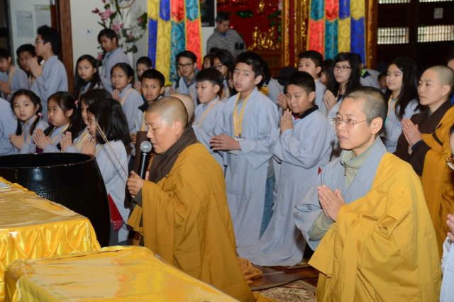 Chùa Đức Viên  San Jose ( Hoa Kỳ ) Tổ Chức Lễ Bế Mạc Khoá Tu Thiếu Nhi Mùa Đông Năm 2017