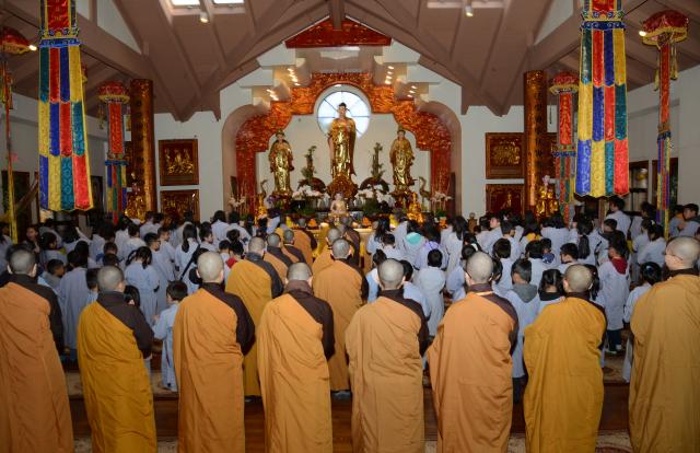 Chùa Đức Viên  San Jose ( Hoa Kỳ ) Tổ Chức Lễ Bế Mạc Khoá Tu Thiếu Nhi Mùa Đông Năm 2017