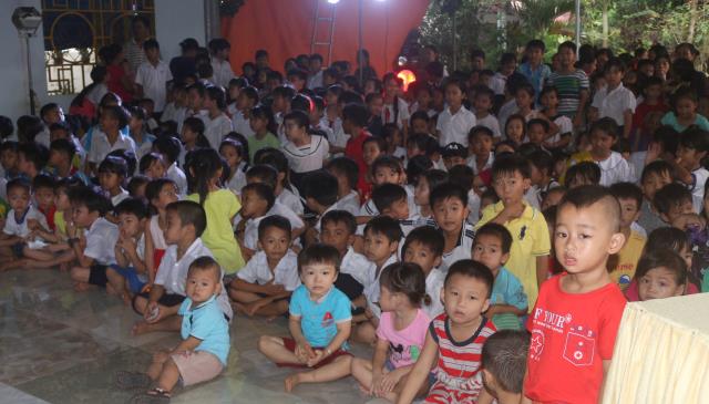 Bình Dương: Lễ hội “Đêm Hội Trăng Rằm” tại chùa Minh Thạnh.