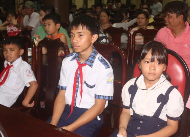 Bình Dương: Đêm Hội Trăng Rằm tại chùa Hội Khánh.