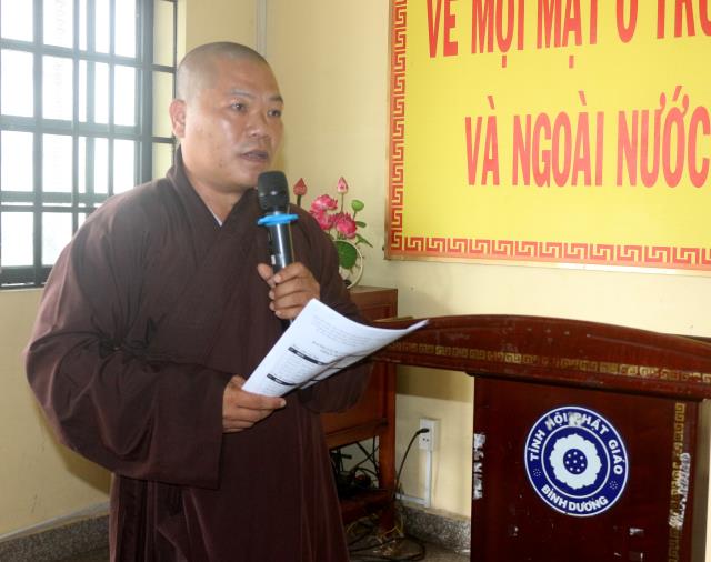 Bình Dương: Lễ trao học bổng cho các Tăng Ni sinh Trường TCPH tỉnh Bình Dương.
