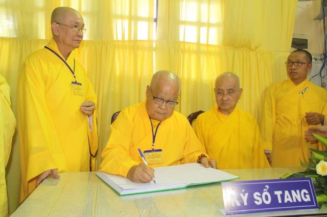 Đồng Tháp: Các phái đoàn viếng tang HT. Thích Chơn Thành