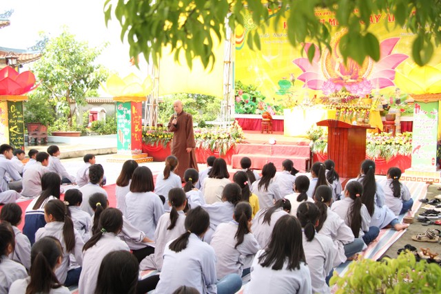 Thái Bình: Gần 200 bạn trẻ về chùa Phú Xuân