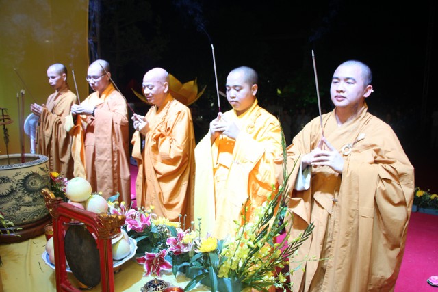 Thái Bình: Gần 200 bạn trẻ về chùa Phú Xuân
