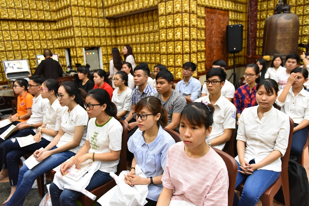 163 sinh viên từ 32 trường Đại học nhận học bổng Đạo Phật ngày nay
