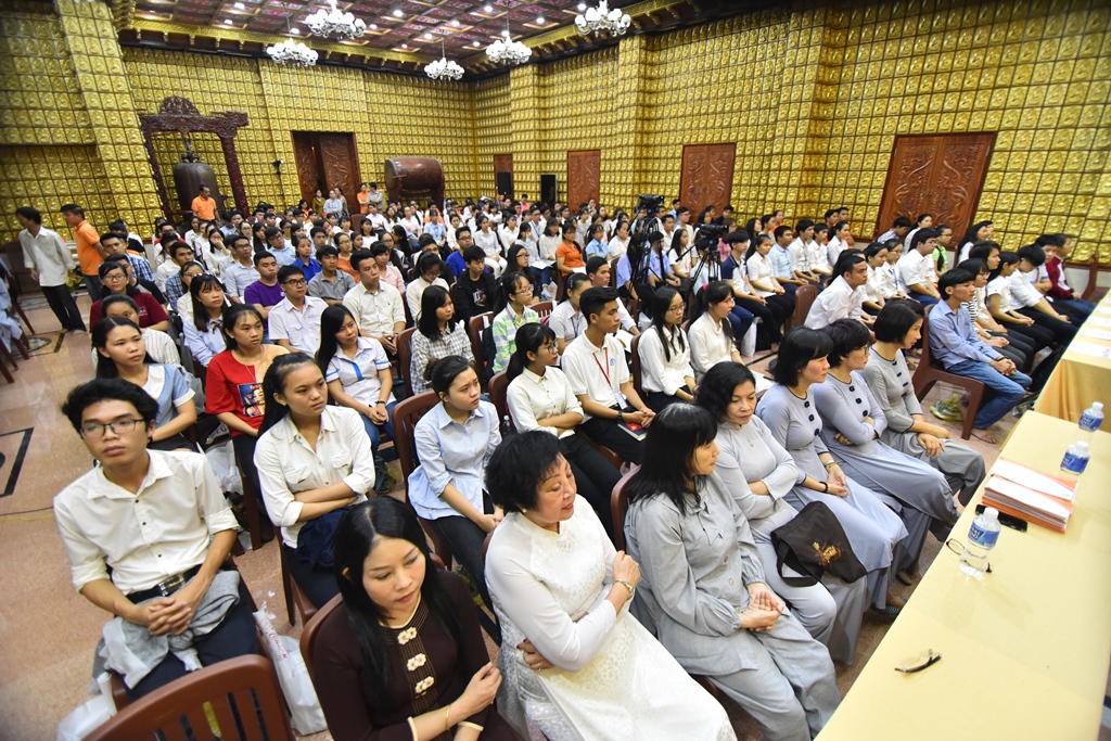 163 sinh viên từ 32 trường Đại học nhận học bổng Đạo Phật ngày nay