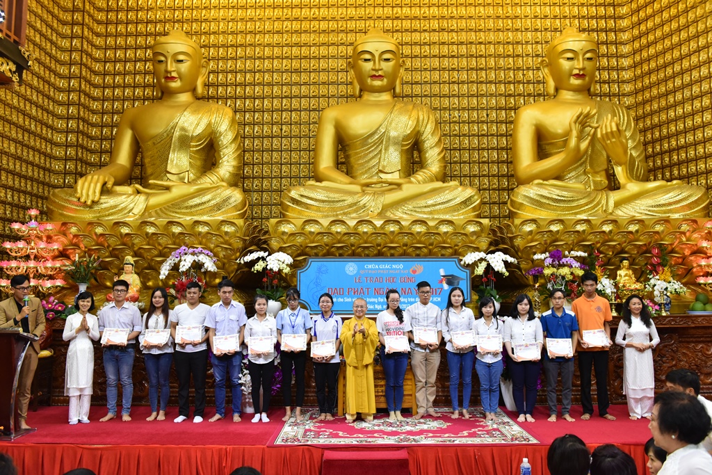 163 sinh viên từ 32 trường Đại học nhận học bổng Đạo Phật ngày nay