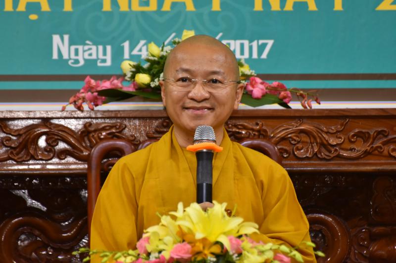 Quỹ Đạo Phật Ngày Nay: Long trọng trao tặng học bổng Đạo Phật Ngày Nay cho các Tăng Ni sinh năm học 2017-2018