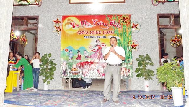 Vui hội Trăng Rằm tại chùa Hưng Long.