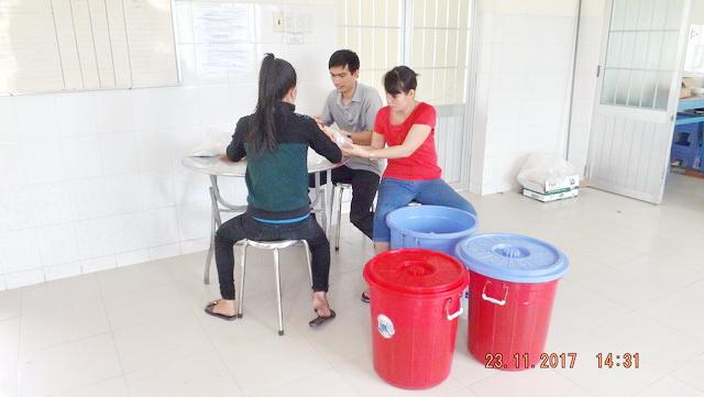 Cơm từ thiện - ấm lòng bệnh nhân nghèo