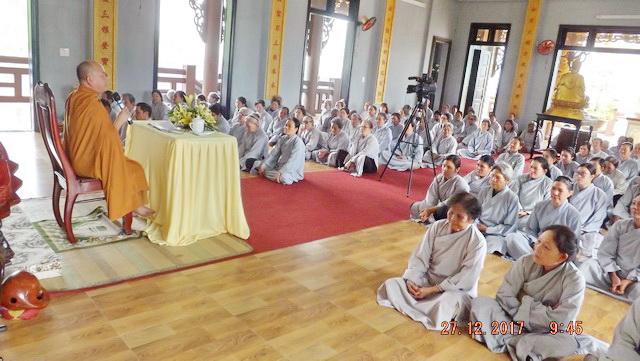 Trang nghiêm khóa tu “Một ngày an lạc” kỳ thứ 11 tại chùa Linh Sơn Pháp Ấn