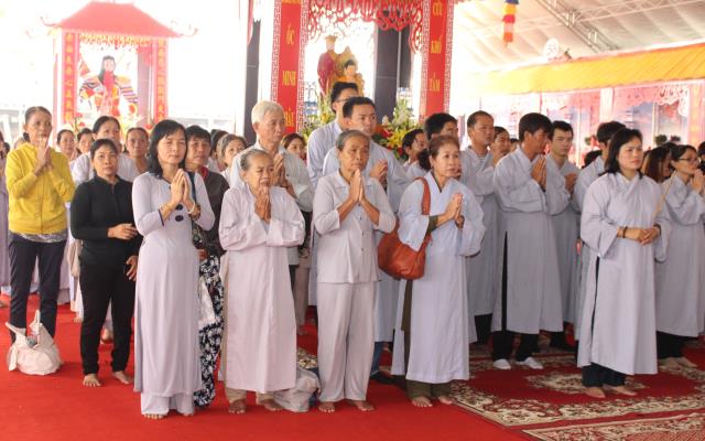 Chùm ảnh: Lễ trai đàn cầu siêu cho các nạn nhân không may xấu số vì TNGT.