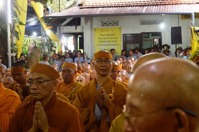 Khánh Hòa:  Cung thỉnh kim quan  HT.Thích Trí  Viên  nhập bảo tháp