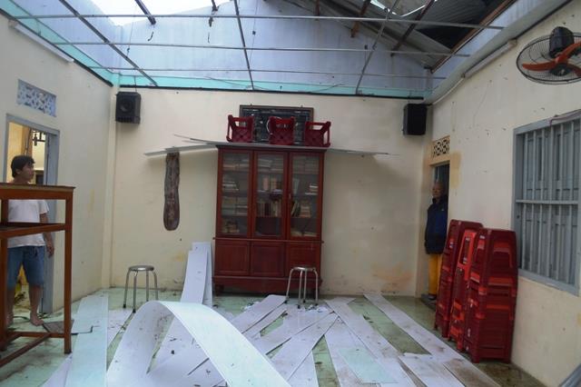 Khánh Hòa: Chùa Đào  Viên, Linh Quang bị bão số 12 tàn phá.
