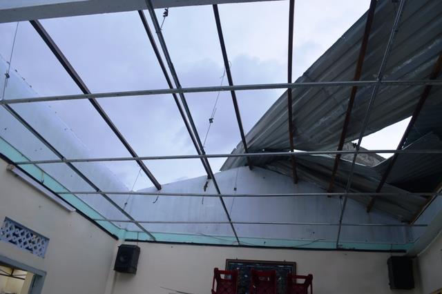 Khánh Hòa: Chùa Đào  Viên, Linh Quang bị bão số 12 tàn phá.