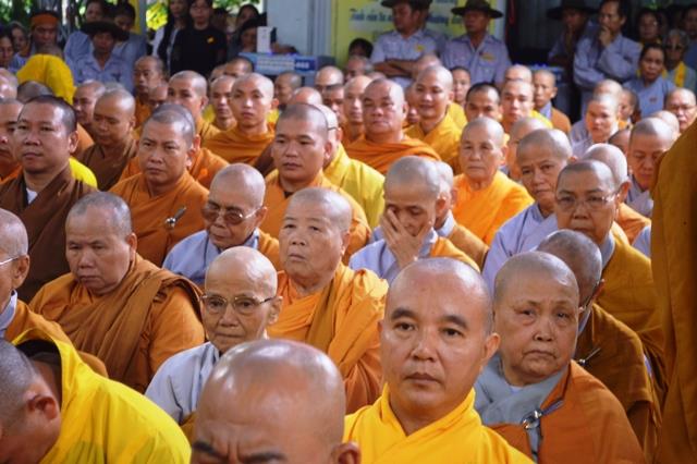 Khánh Hòa:  Cung thỉnh kim quan  HT.Thích Trí  Viên  nhập bảo tháp